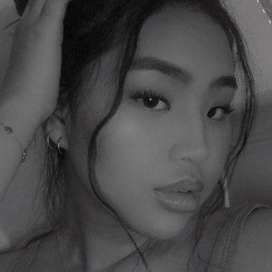 Meet your Posher, Evonne